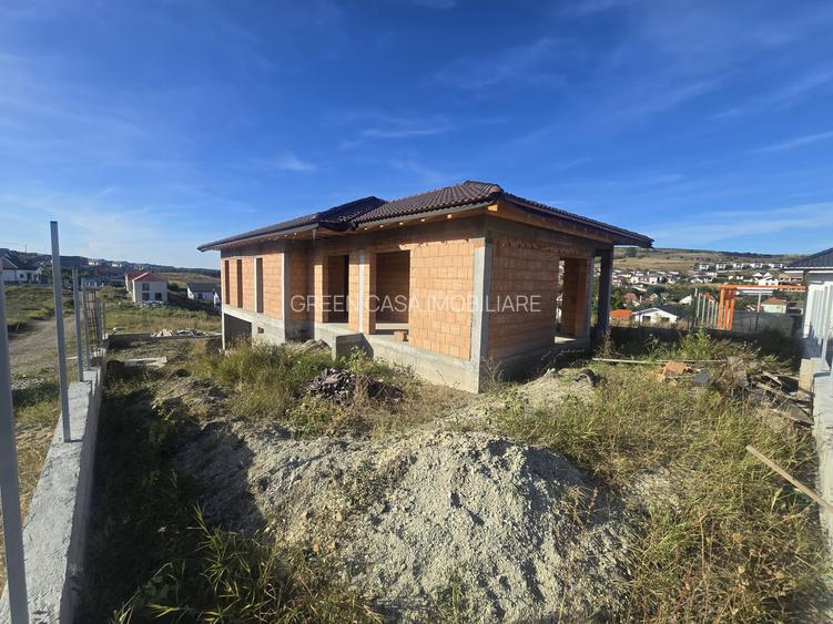 Casa unifamiliala D+P, la intrare in Chinteni - 9
