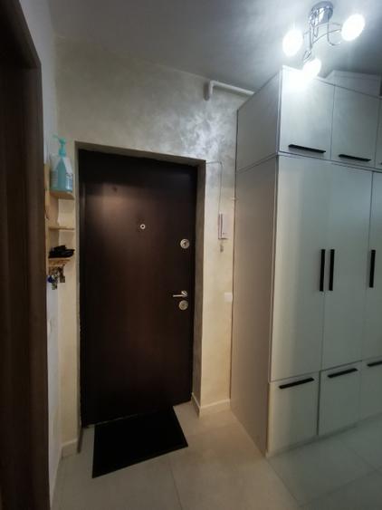 VÂND APARTAMENT 2 CAMERE | 44 MP | COMPLET MOBILAT & UTILAT | PARCARE INCLUSĂ |