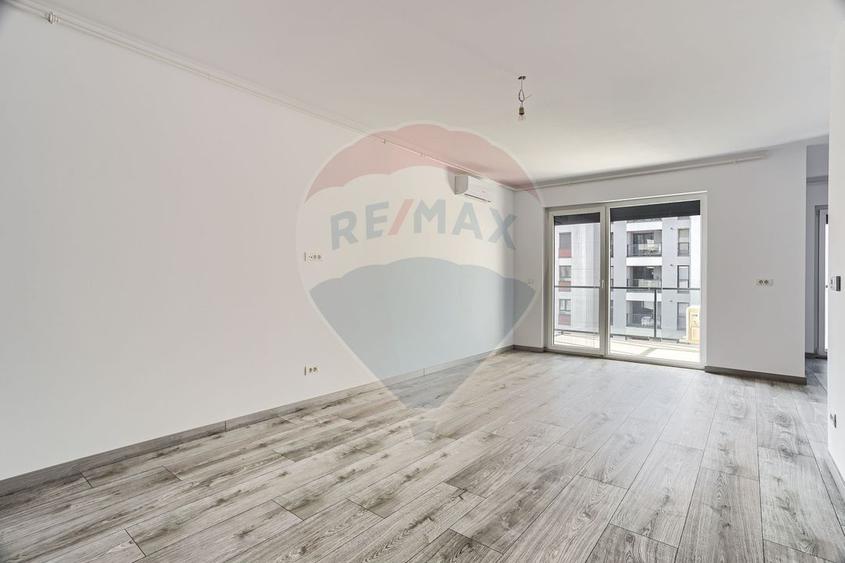 Apartament 3 camere COMPLEX ADORA PARK cu loc de parcare