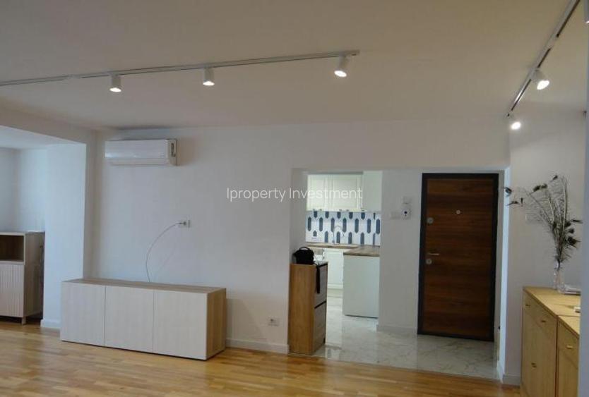 Decebal | 3 Camere | Loc de parcare | - 15