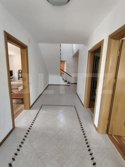 Casa individuala remarcabilă cu 6 camere, 360 mp, teren 4472 mp, Comuna Tureni