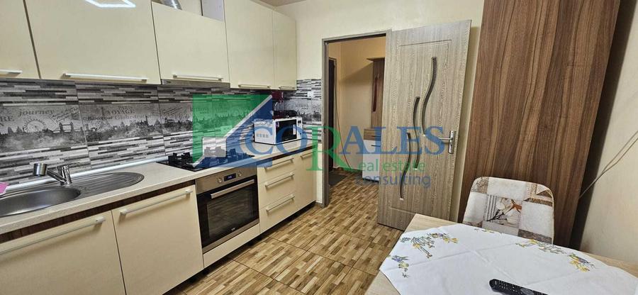 Apartament 3 camere | Zona Circumvalatiunii - Favorit | Etaj 2