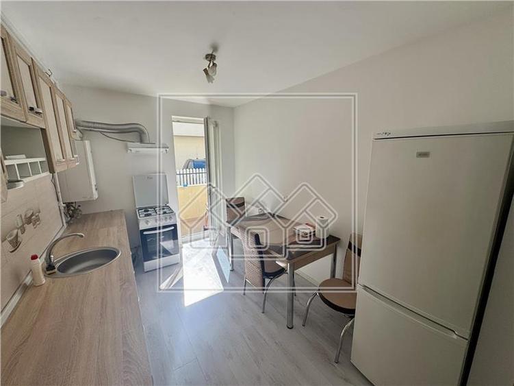 Apartament mobilat modern, 2 camere, gradina