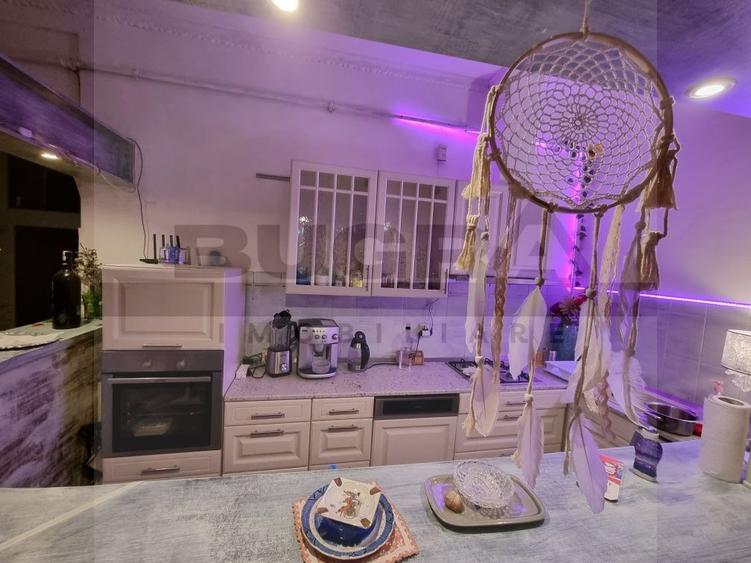 Casa cu 5 camere, 230 mp utili+1000 mp teren,zona strazii Romulus Vuia
