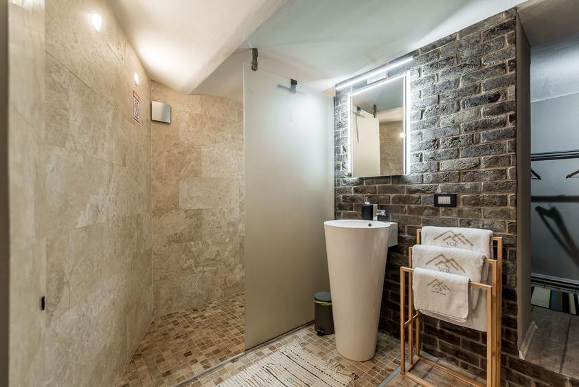 Apartament de 90 mp (conform CF), parter, ultracentral, tip loft