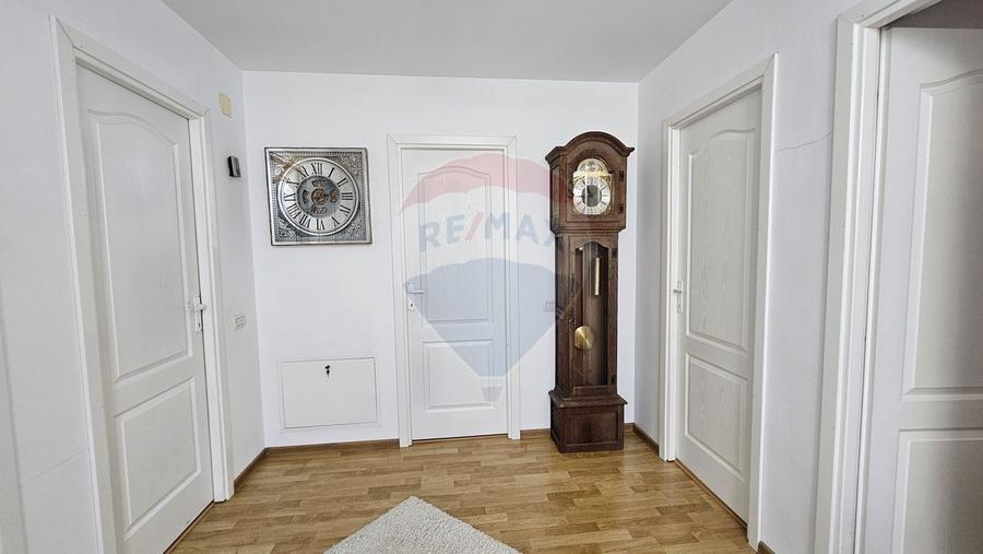 Casă / Vilă de lux, 6 camere, Liteni-Moara, Suceava