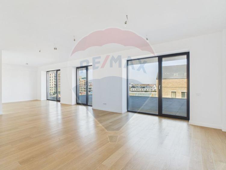 Apartament 4 camere + terasa 91 mp North Avenue