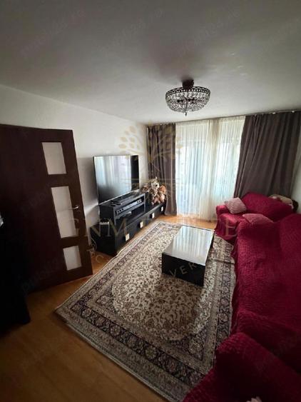 3 Camere Decomandat Et.8/8 Metrou Crangasi