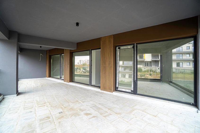 Tomis Nord - Vanzare apartament decomandat cu 3 camere, bloc nou.