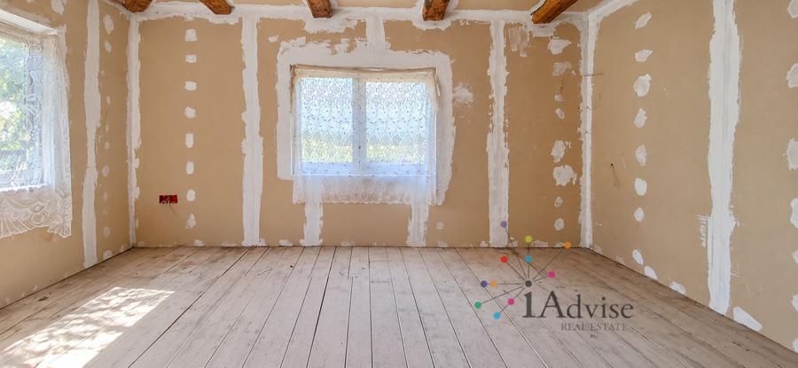 Casa generoasă în Bran–Șimon | pârâu și priveliște deosebită
