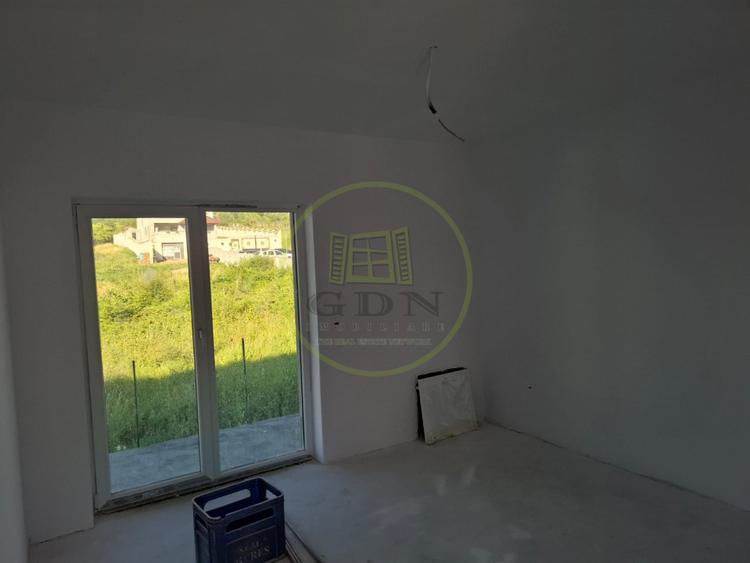 Duplex 4 camere, 128 mp, 2 locuri de parcare.