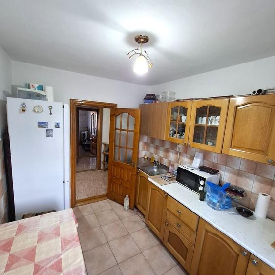 Apartament 3 camere – Zona Lidl Sud, Focșani