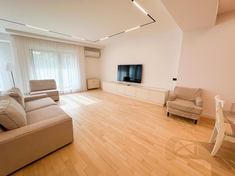 Stradal Bulevardul Aviatorilor 37 / Mobilat / Proaspat renovat / Garaj