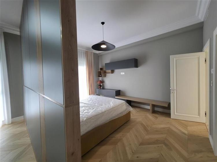 Casa cu lift langa Ford - Craiova