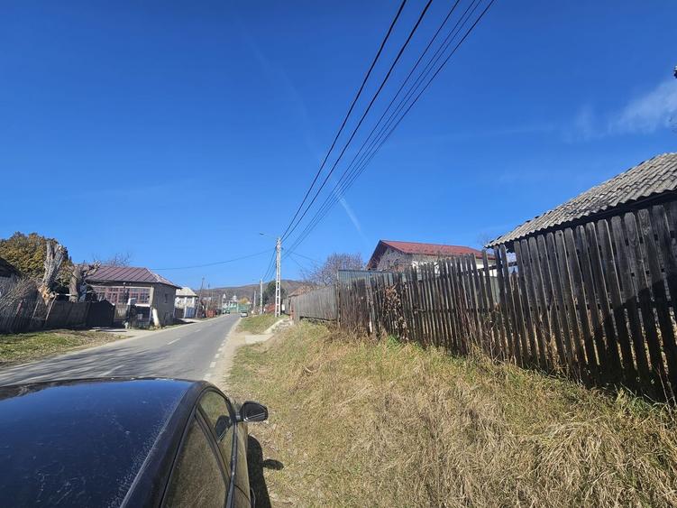 Teren 690 mp, deschidere 50 m, utilități – 1 km Primăria Ștefănești