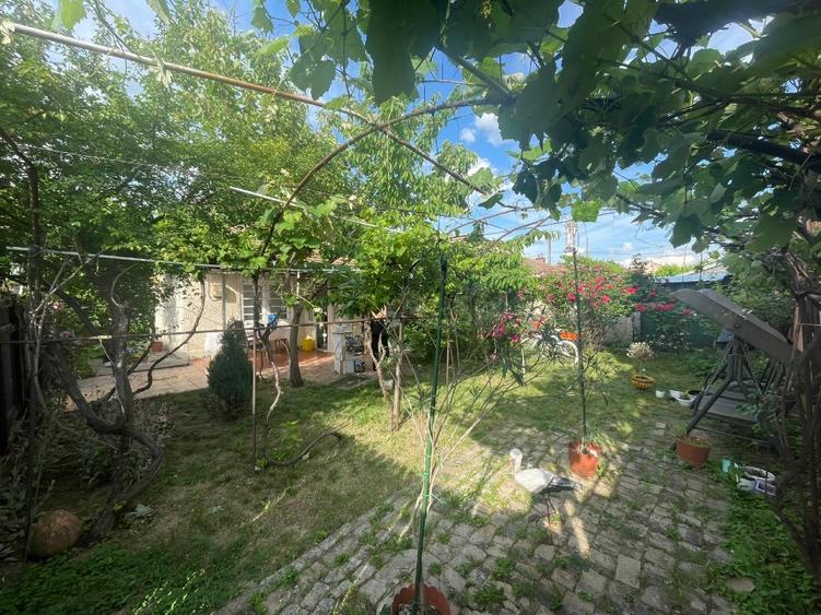 Casă de vânzare in cartierul 23 August (Republica)