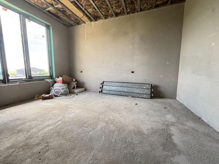 Casa insiruita 3 camere, 88 mp utili, 300 mp teren, zona Planetelor - Giroc