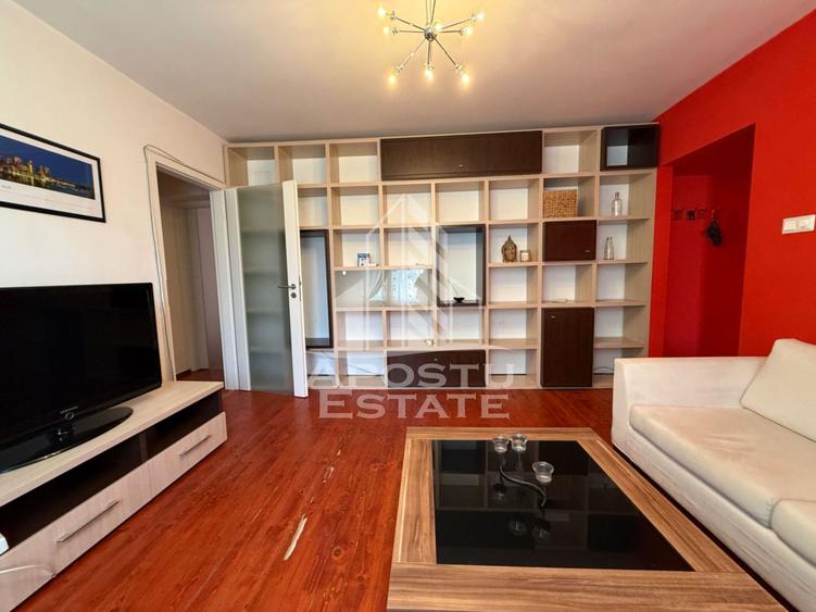 Apartament 2 camere de vanzare, etaj 2, zona Piata 700 Timisoara