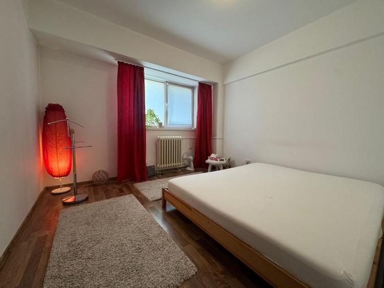 3 CAMERE || CALEA VICTORIEI