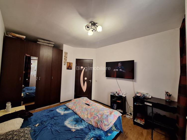 Apartament decomandat, 2 balcoane, zona KIK - 6