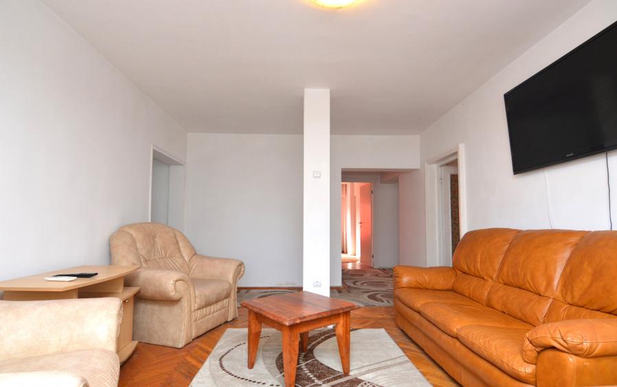 VANZARE APARTAMENT 4 CAMERE UNIRII – SFANTA VINERI