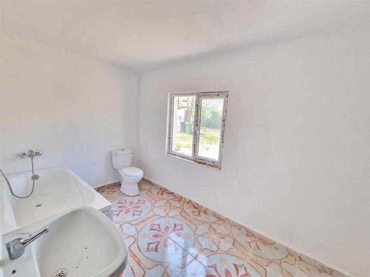 RECO Casa cu 3 camere la Salard