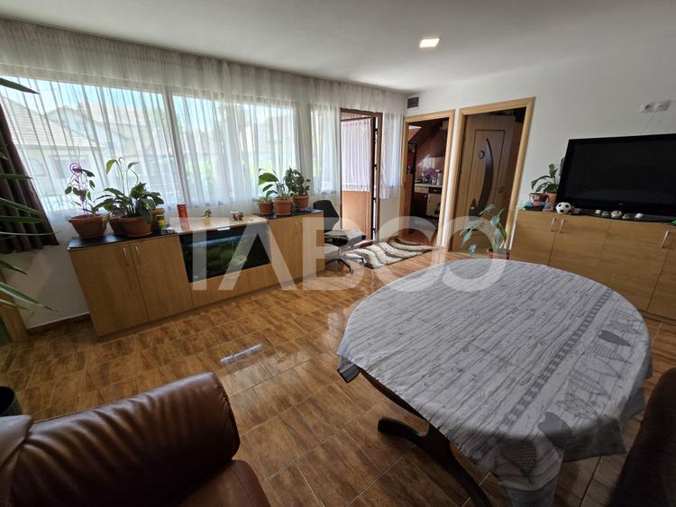 Casa individuala de vanzare teren 457 mp garaj Trei Stejari Sibiu