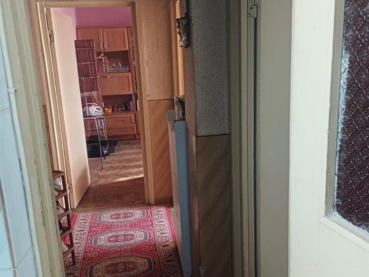 Apartament 3 camere, decomandat, loc. Bailesti