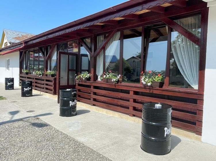 Afacere la cheie Restaurant cu salon festivitati si servicii catering