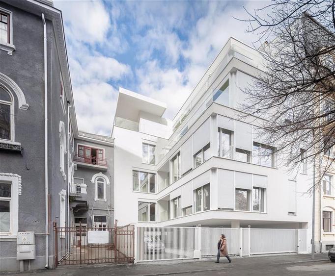Eleganta Urbana intr-un Apartament de Exceptie
