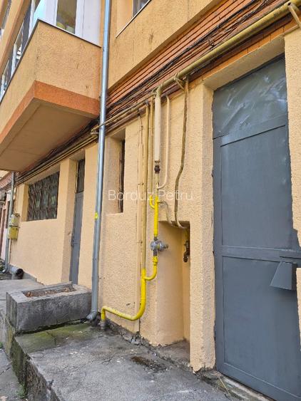 Închiriem spațiu comercial - 2
