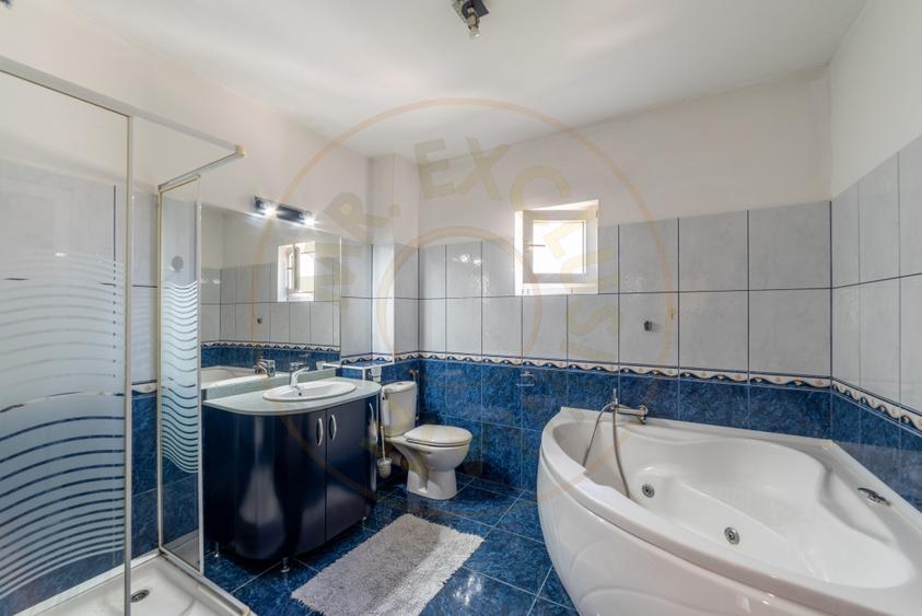 Apartament pe 2 nivele - 6 camere Gavana 3 + 309 mp curte proprie