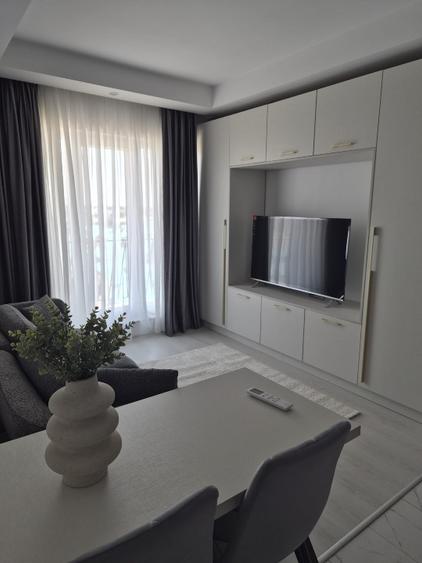 NOU 2 camere +parcare in Cosmopolis