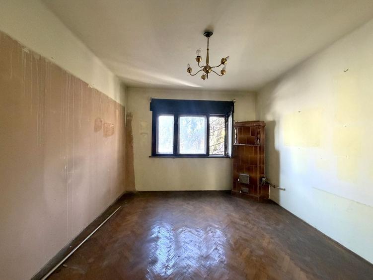 Apartament rar in vilă interbelică | pivniță și mansardă | acces separat