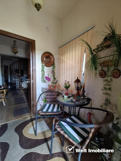 Grigorescu, casa 8 camere, 8 bai, 2 bucatarii, 1123mp curte