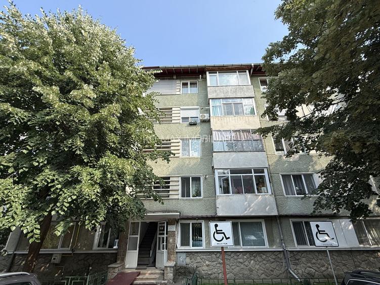 Apartament 3 cam modern complet renovat - mobilat Campina- central - 18