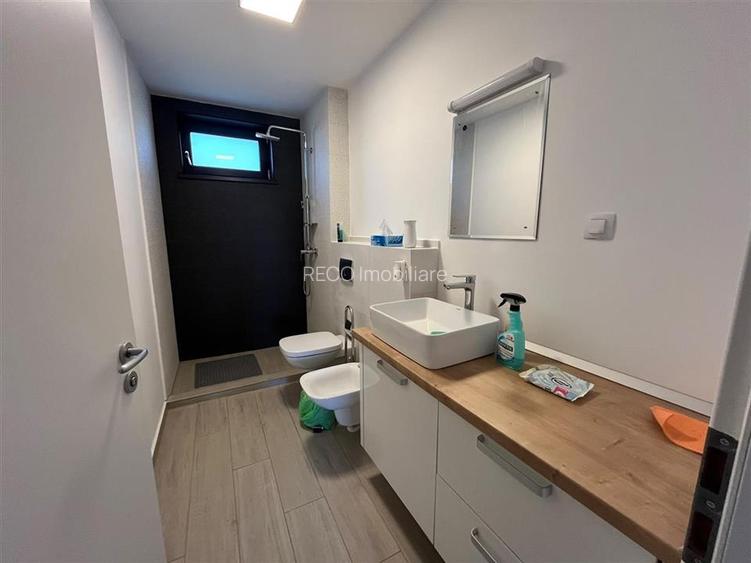 RECO Casa de inchiriat pentru birouri   spatiu de locuit in Oradea- 5 minute de - 8