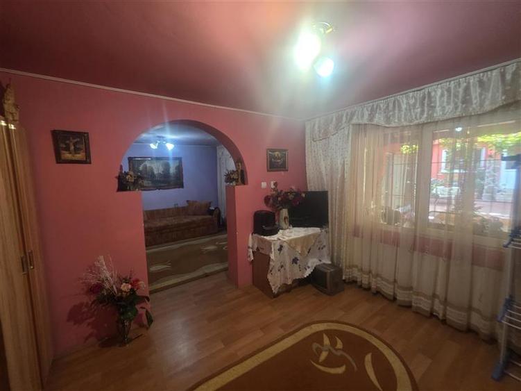 Casa de vanzare 6 camere, 2 bai,garaj, 7 Noiembrie, Targu Mures