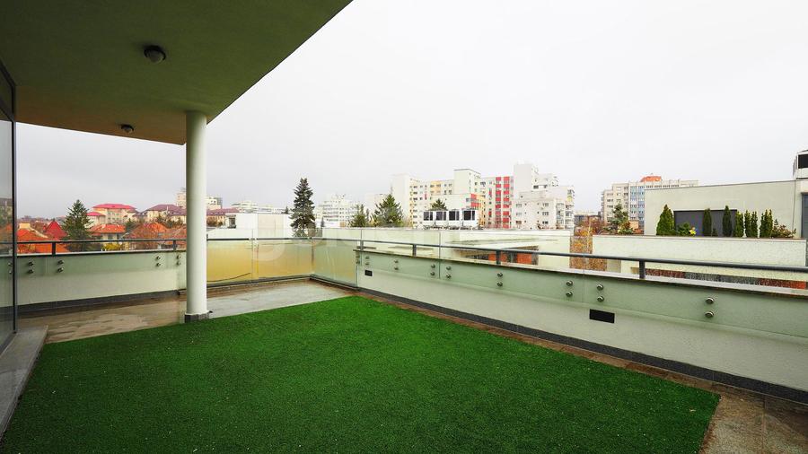 Apartament penthouse cu 4 camere | 2 garaje | spatii generoase