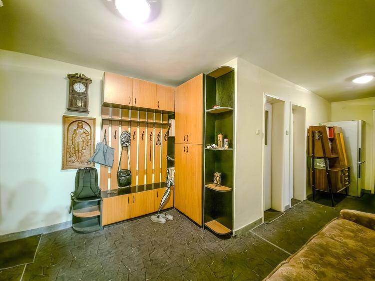 Apartament 3 camere, decomandat, 95 mp, zona Policlinica Grigorescu