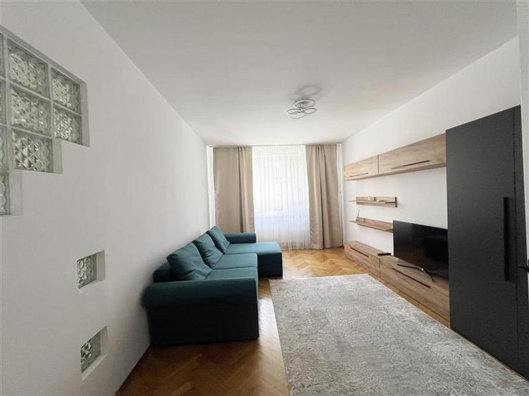 Apartament 2 camere decomandat renovat, etaj intermediar Vlahuta- Scriitorilor