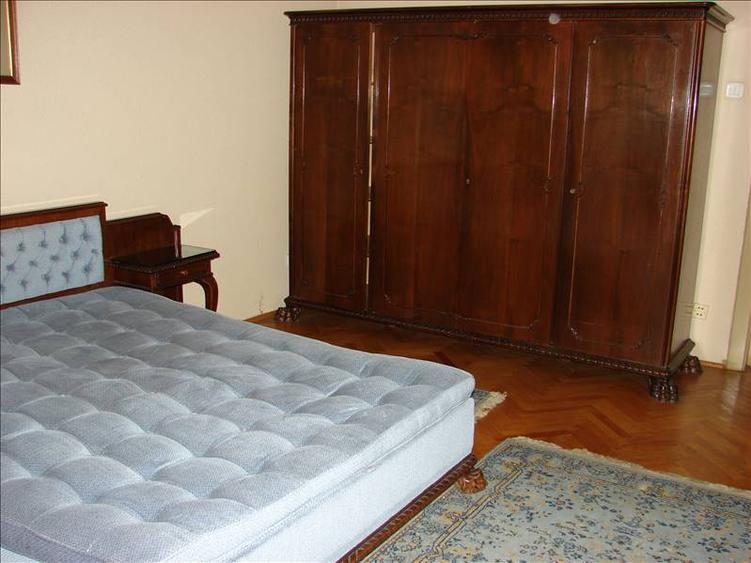 Apartament 3 Camere+ TEREN la Vilă – Vedere Unică la Parcul Sub Arini