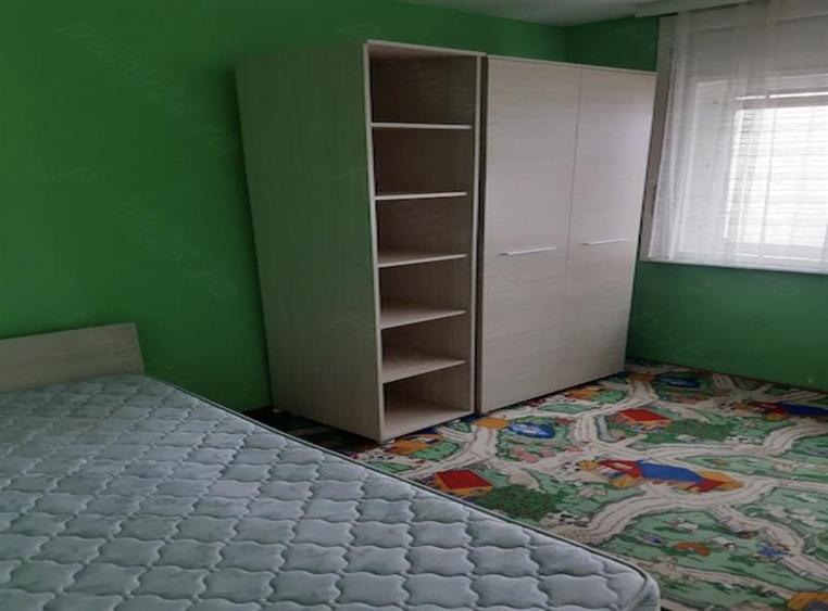 Etaj intermediar in bloc anvelopat cu centrala propie