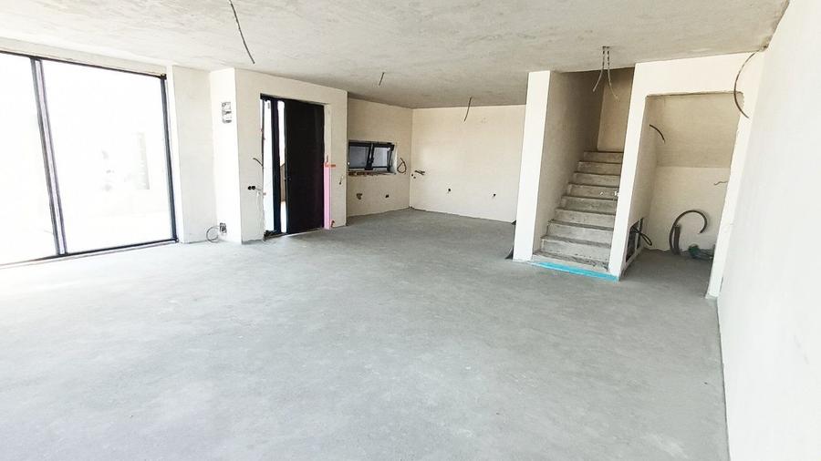 Casa noua ultra moderna, in Europa, strada linistita, cu panorama !