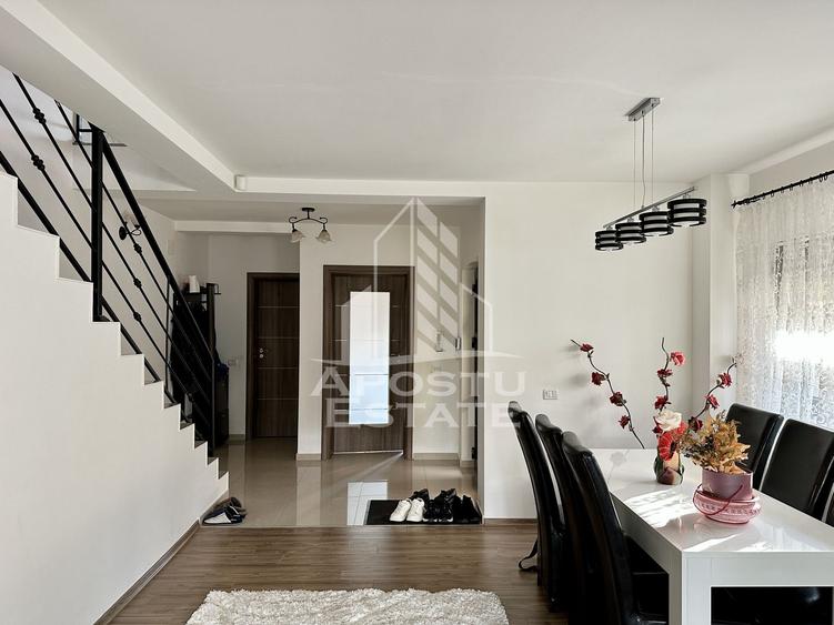 Jumatate de duplex cu 4 camere de vanzare, Dumbravita Timis