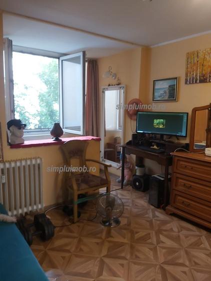 Apartament 3 camere Ozana Titan 66 mp Etaj 1 metrou 7 minute
