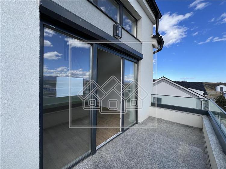 Penthouse deosebit, 3 camere, dressing - 2 bai