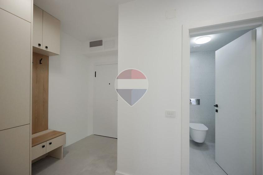 De închiriat apartament cu 2 camere și un loc de parcare, în Ioșia