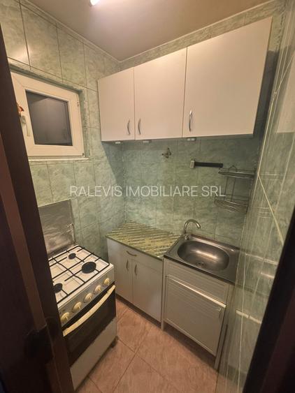 Inchiriere garsoniera confort 3, 1200 lei, et 2/4, Piata Resita - 6