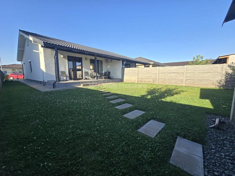 De închiriat – Duplex 1/2 în Moșnița Nouă - 600 €/lună - 2